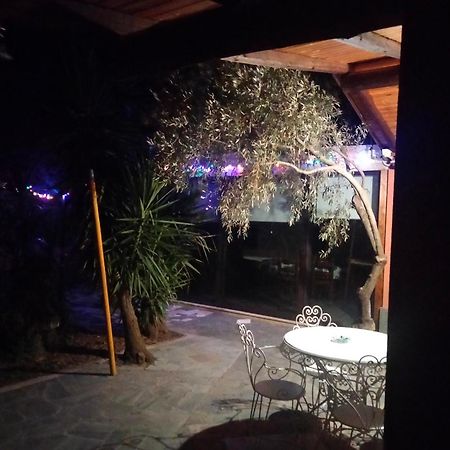 Cuntarati Nature Tourism - Simeto Etna Bronte Bagian luar foto