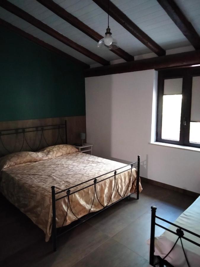 Cuntarati Nature Tourism - Simeto Etna Bronte Bagian luar foto