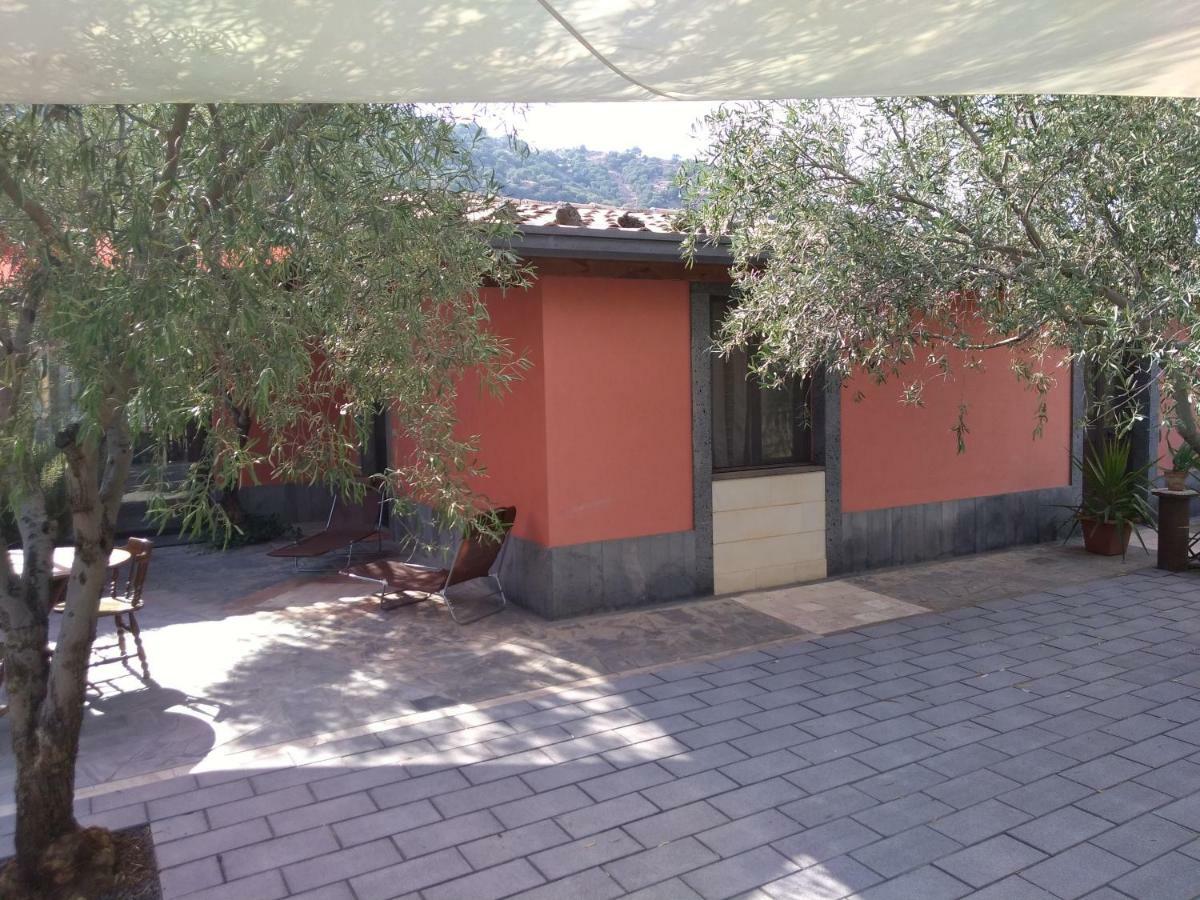 Cuntarati Nature Tourism - Simeto Etna Bronte Bagian luar foto